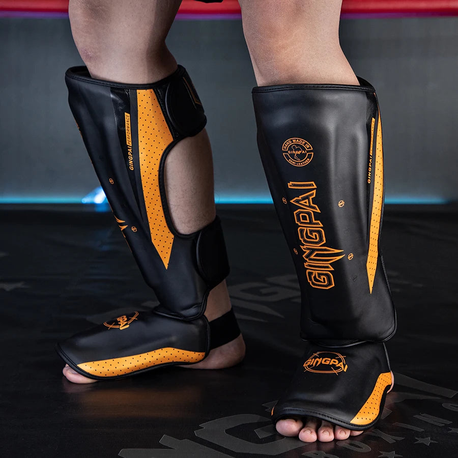 Protecteur de jambe de combat professionnel Sanda Entraînement de boxe adulte Protecteur de pied de tibia adulte Panneau arrière Muay Thai | Accessoires C
